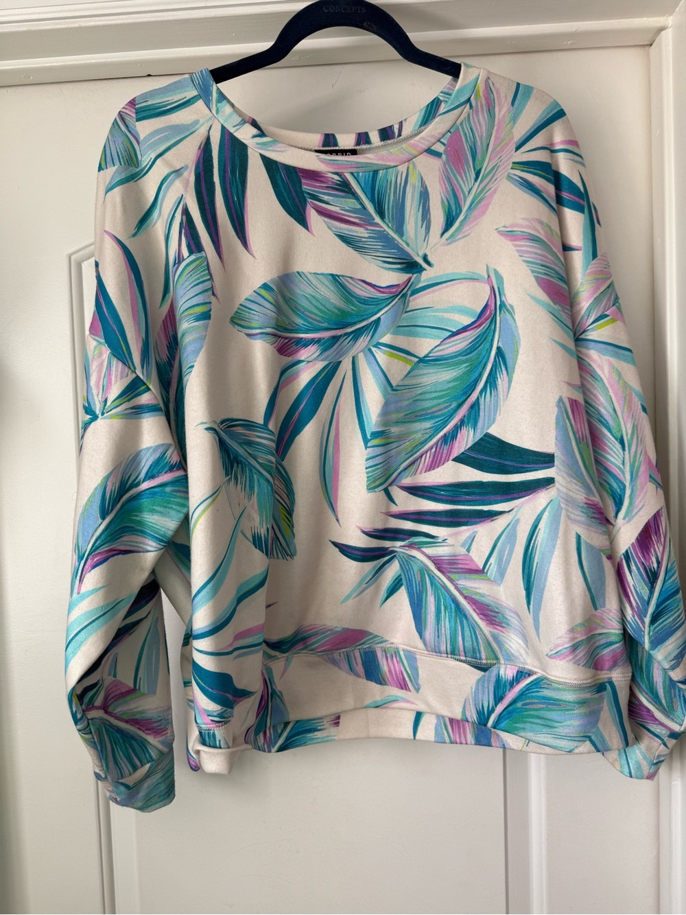 Tropical Leaf Print Pullover Sweatshirt - Teal & Purple on Cream torrid 00 EUC